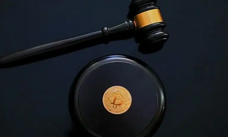 بیت کوین BTC چیست؟ معرفی Bitcoin شاه ارزهای دیجیتال 9 ارز دیجیتال بیت کوین