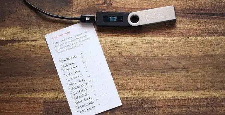 کیف پول لجر؛ آموزش استفاده از Ledger Wallet 9 کیف پول لجر 2